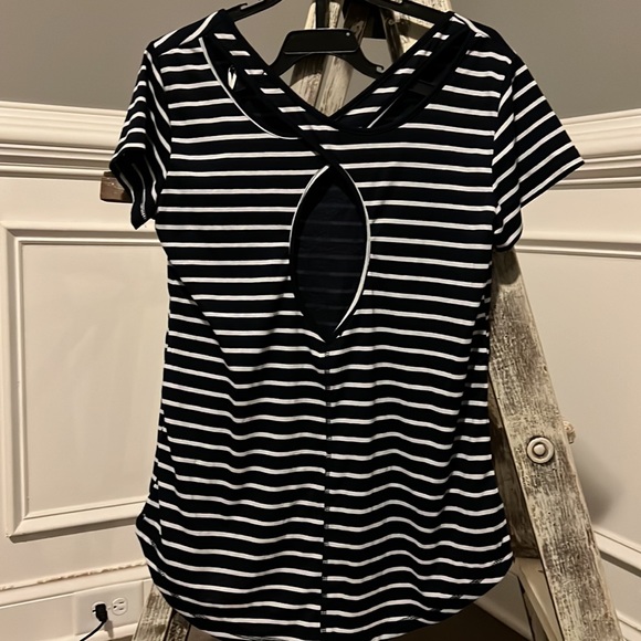 NWT Simply Southern Anchor Top - Picture 3 of 5